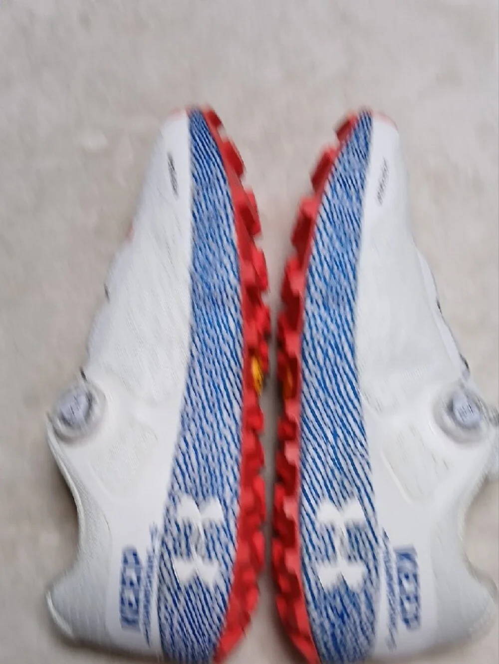 Under Armour HOVR Machina Off Road CH1 Trail Running Shoes Size 9 Mens